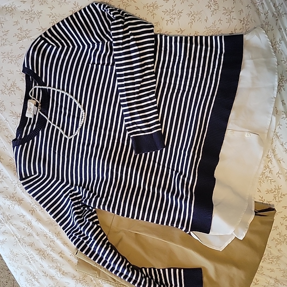 NAVY STRIPED LOFT SWEATER